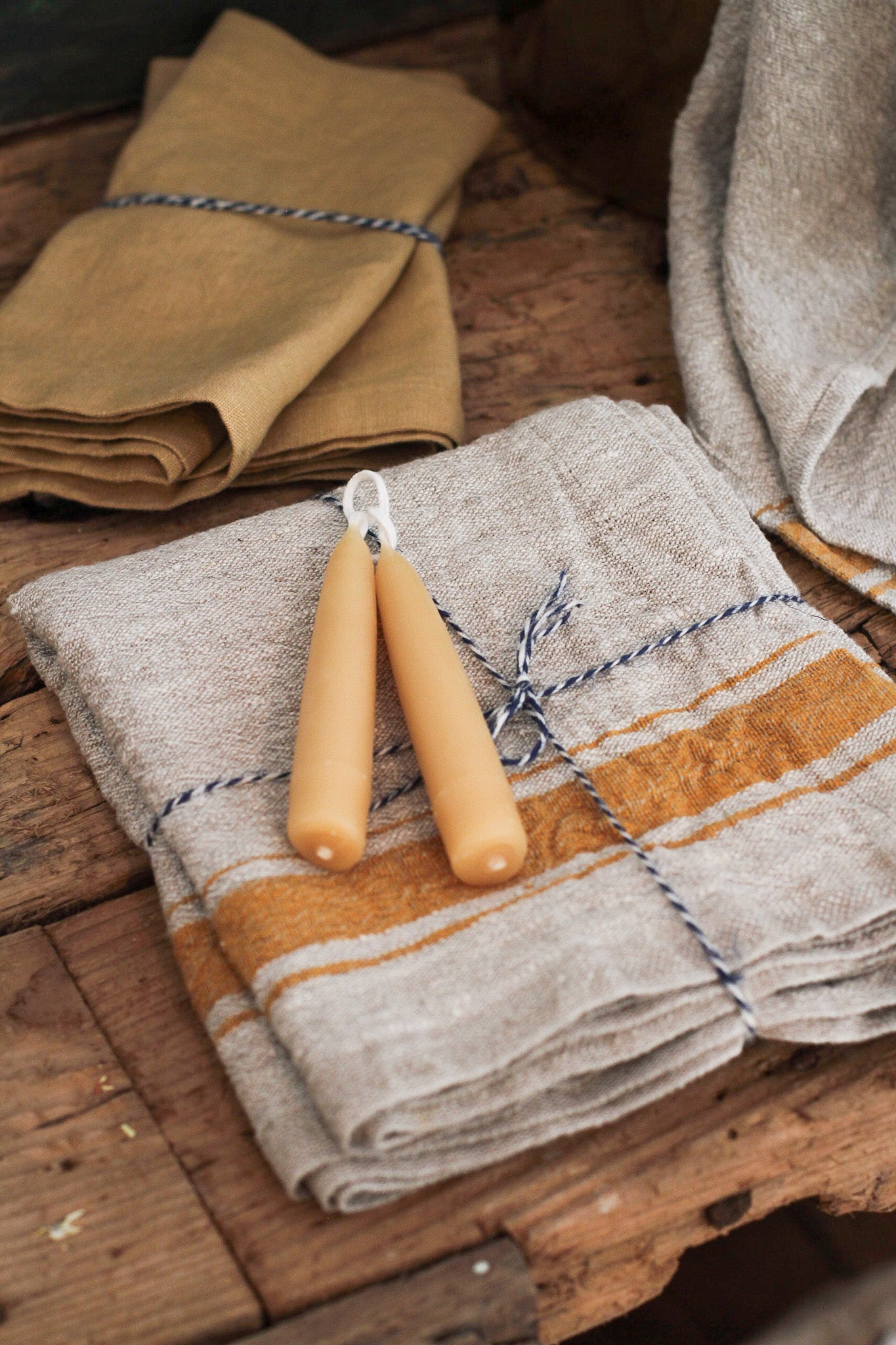 Beeswax candle "Stubby"