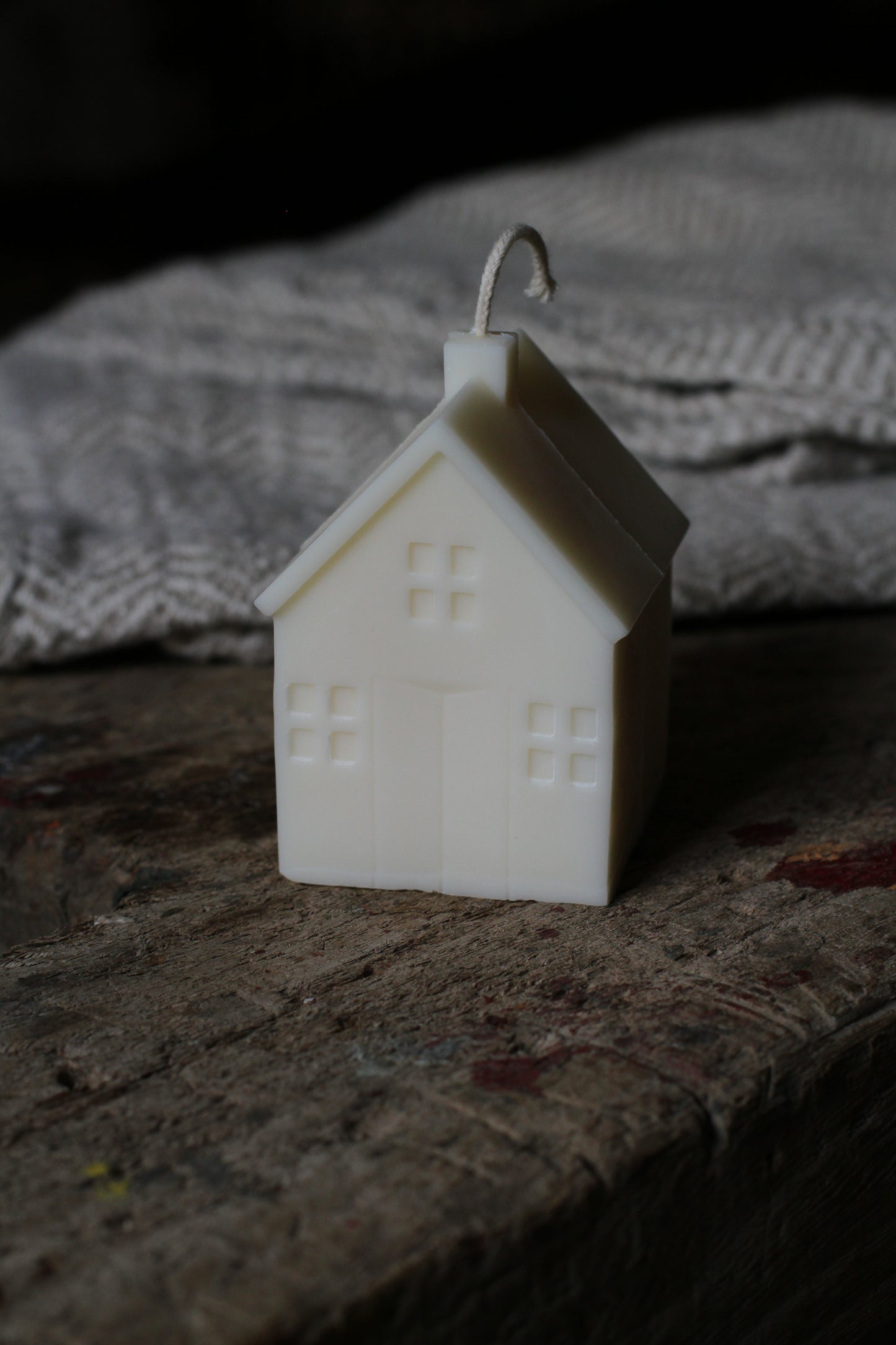 Rapeseed wax candle "Chalet"