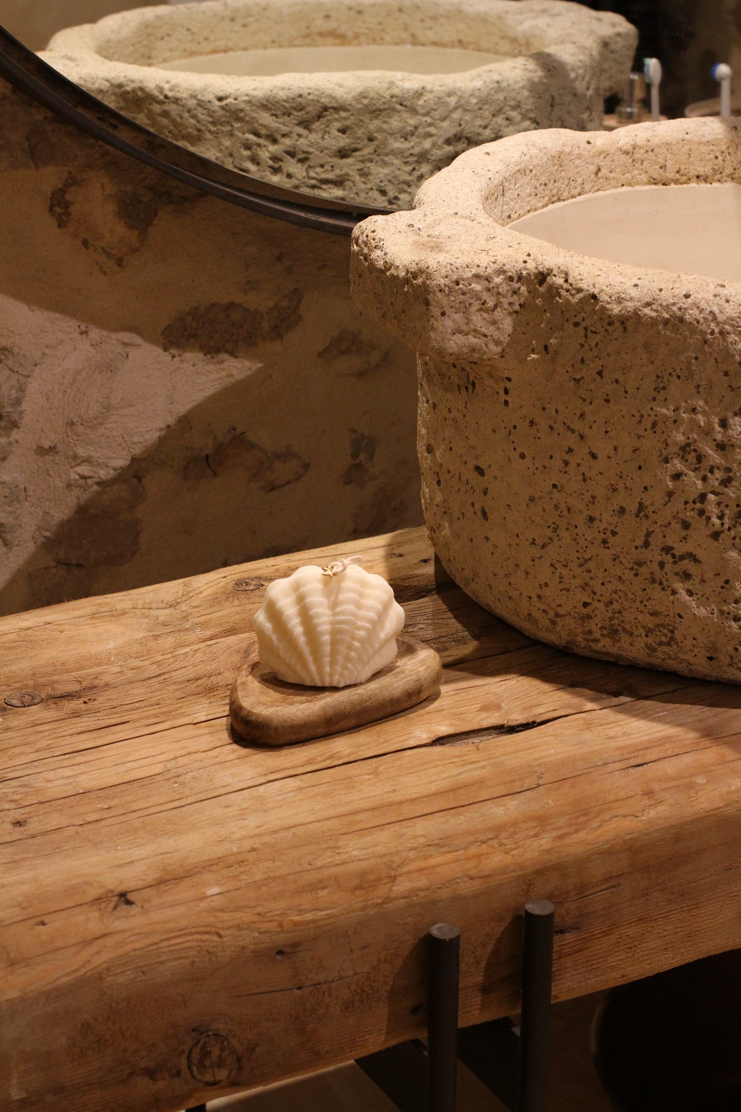 Rapswachs Kerze "La Coquille Blanche"